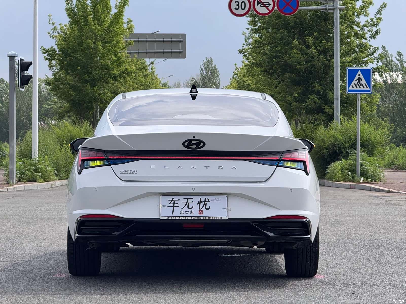Hyundai Elantra, 2023 4