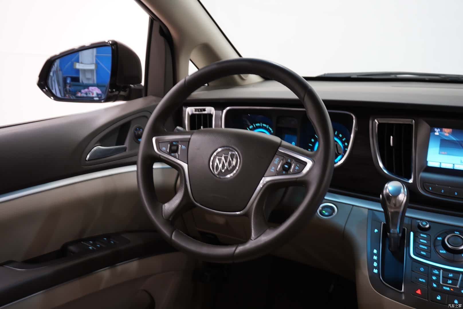 Buick GL8, 2014 12