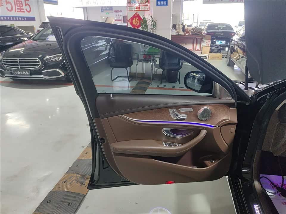 Mercedes-Benz E-class Mercedes-Benz E-class