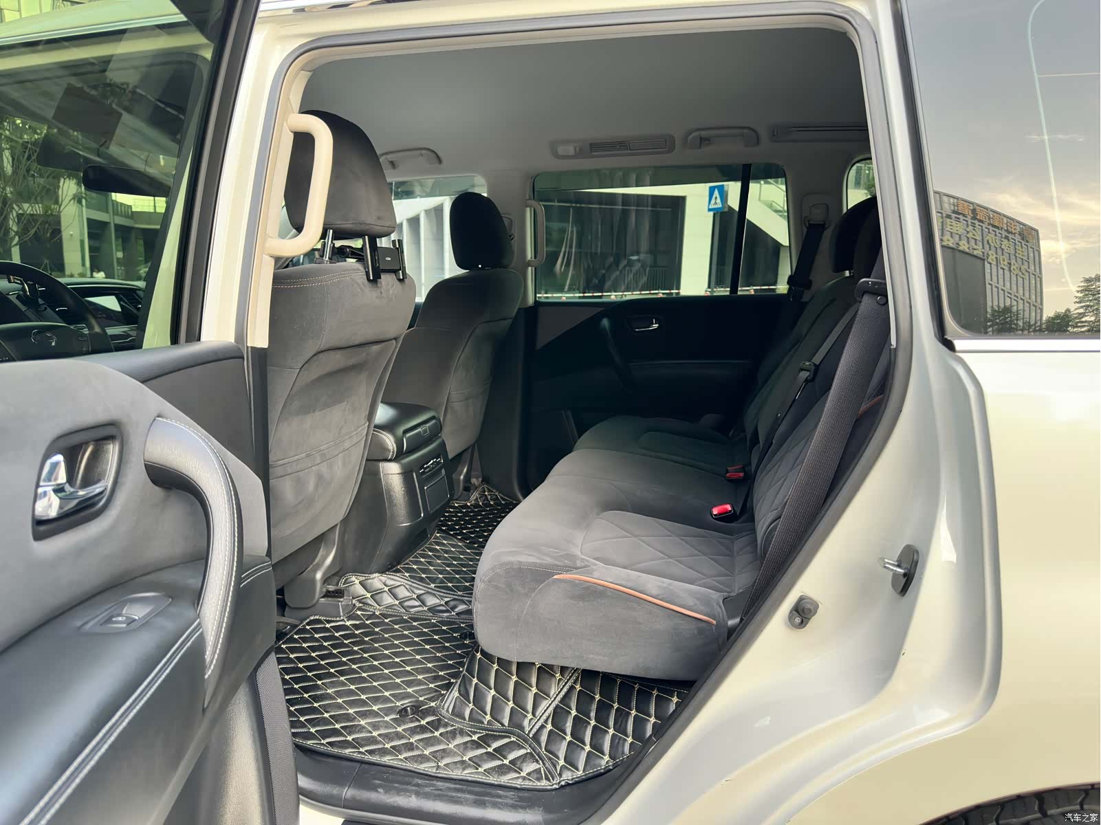Nissan Patrol, 2017 10