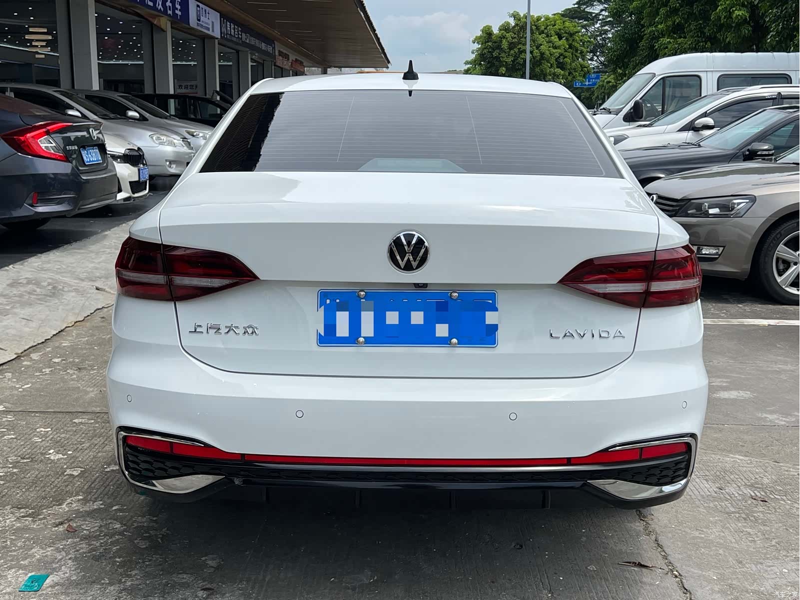 Volkswagen Lavida, 2023 10