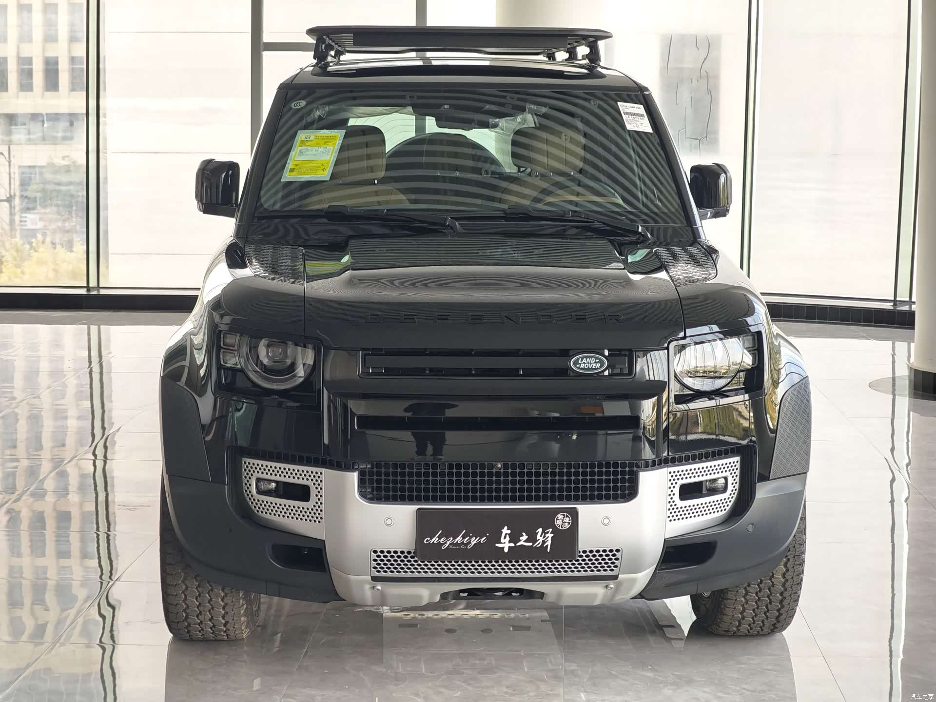 Land Rover Defender, 1900 2