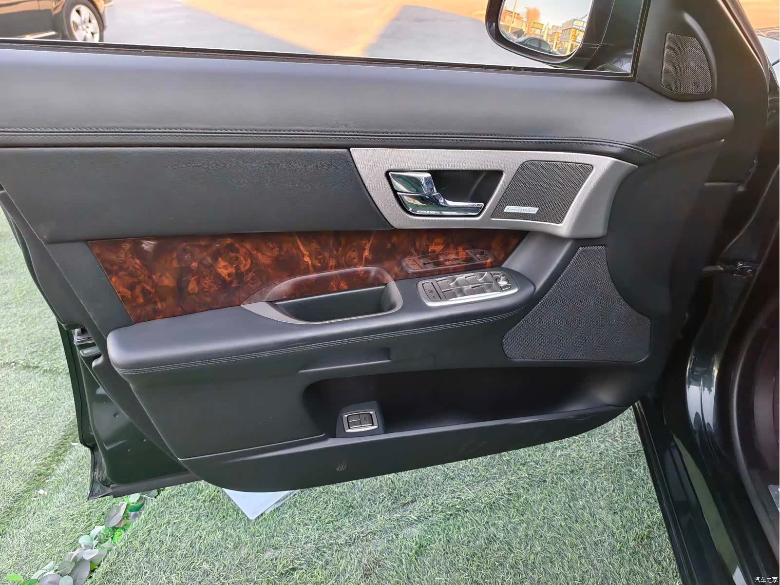 Jaguar XF, 2010 7