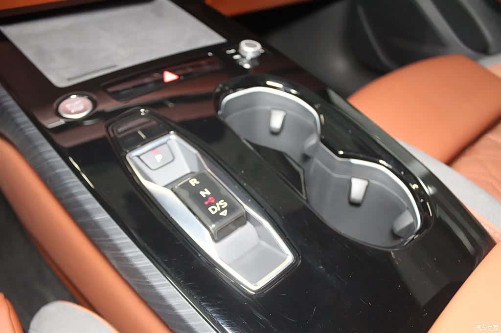 Audi A5, 1900 11