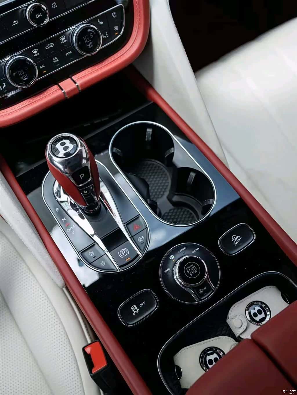 Bentley Bentayga, 2024 7