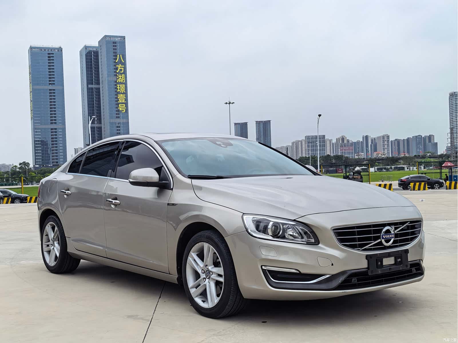 Volvo S60, 2014 3