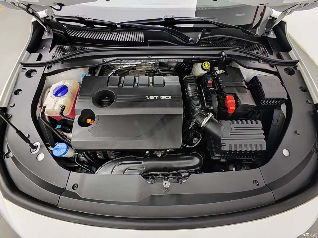 Chery Arrizo 8, 2023 6