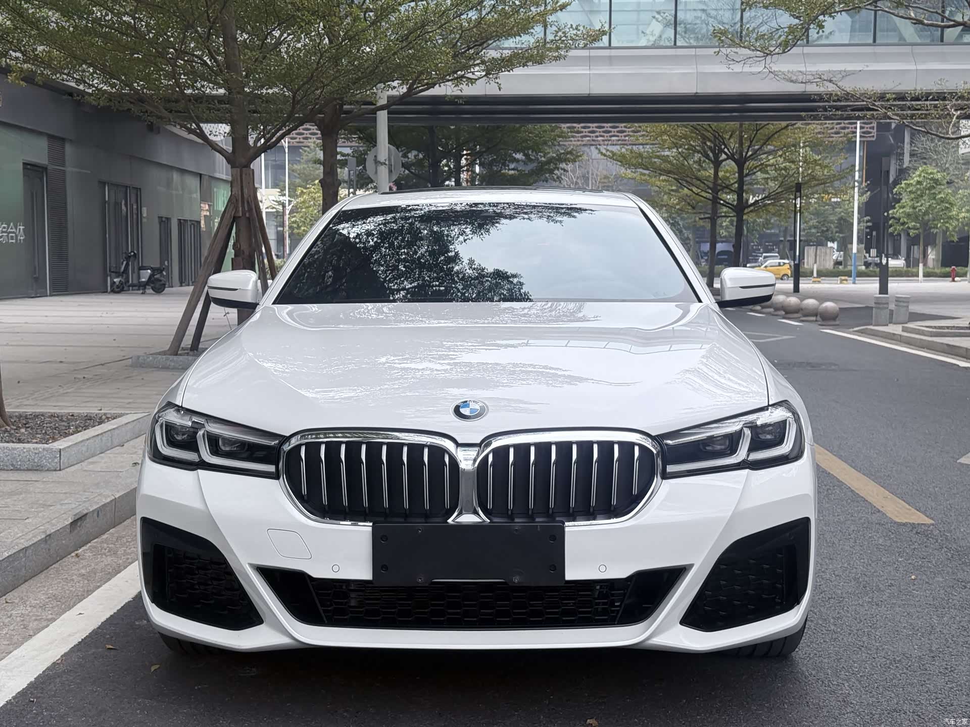 BMW 5 Series, 2023 2