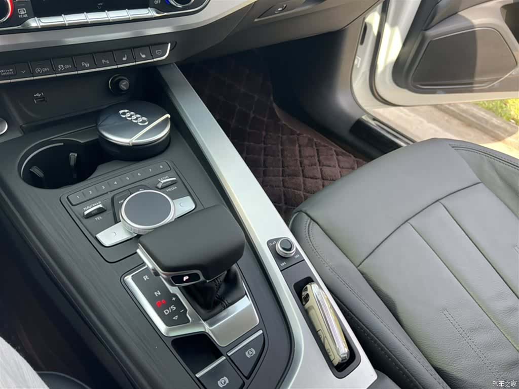 Audi A4L, 2020 21