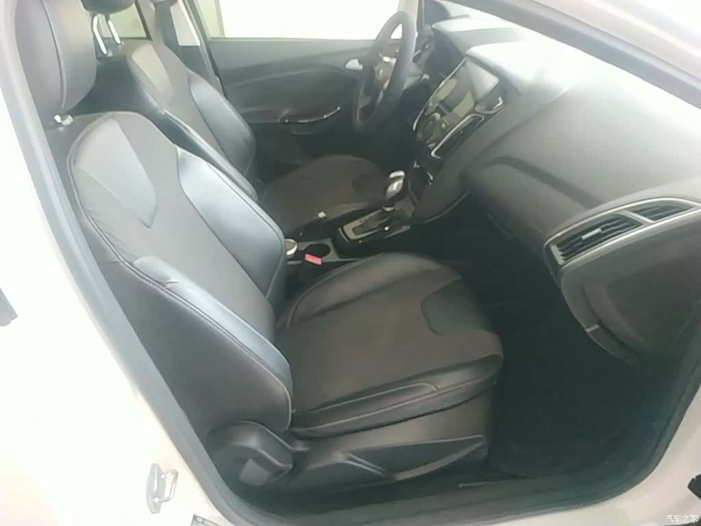 Ford Focus, 2015 25