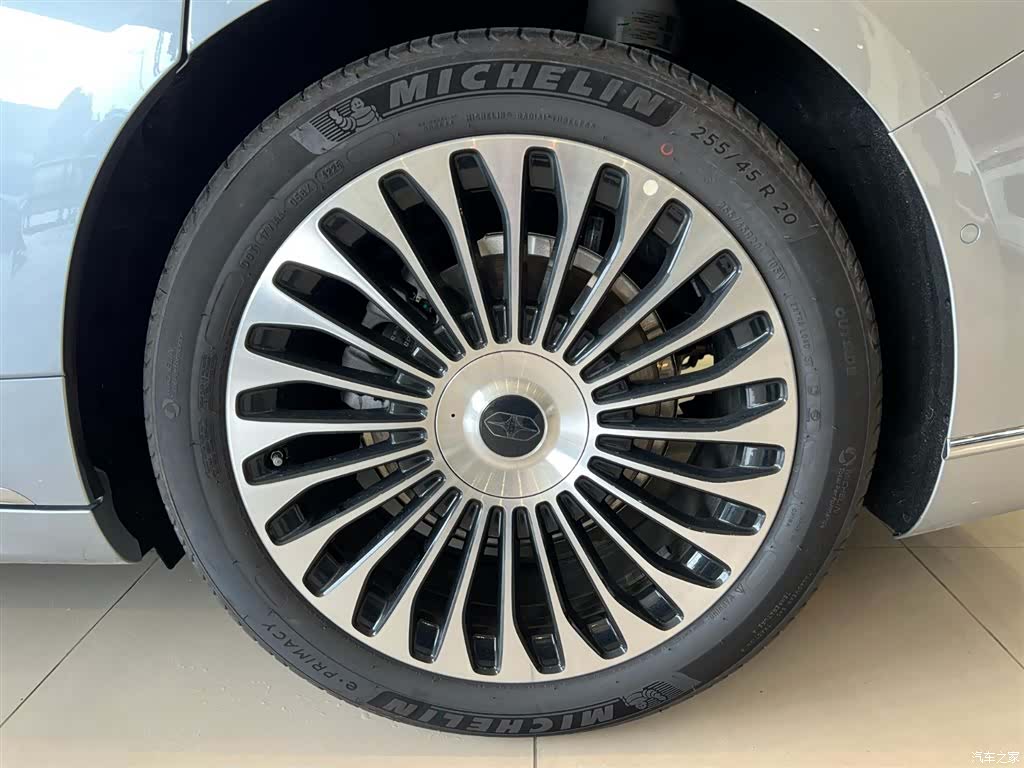 Stelato S9, 2025 11