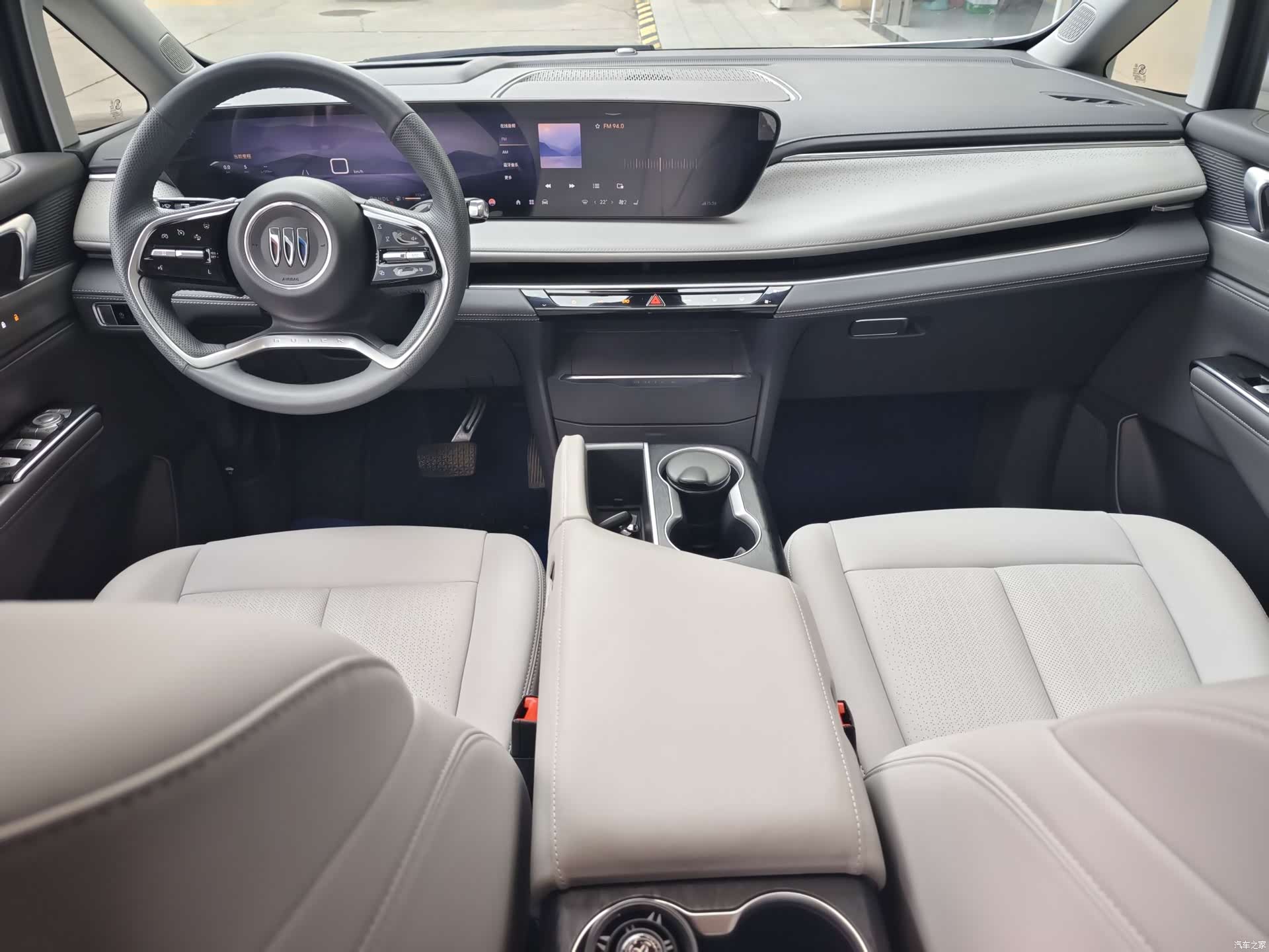 Buick GL8, 2025 12