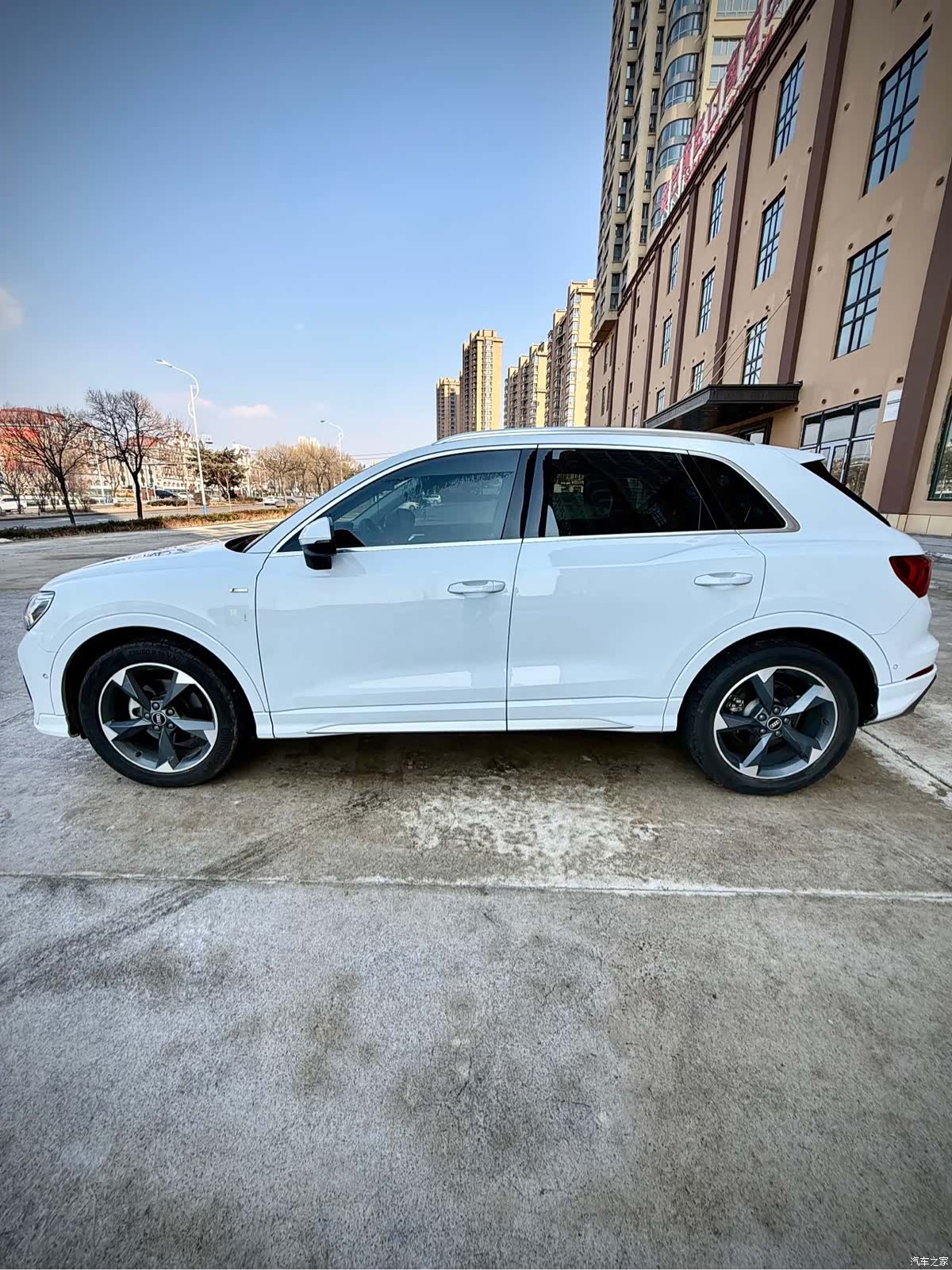 Audi Q3, 2022 8