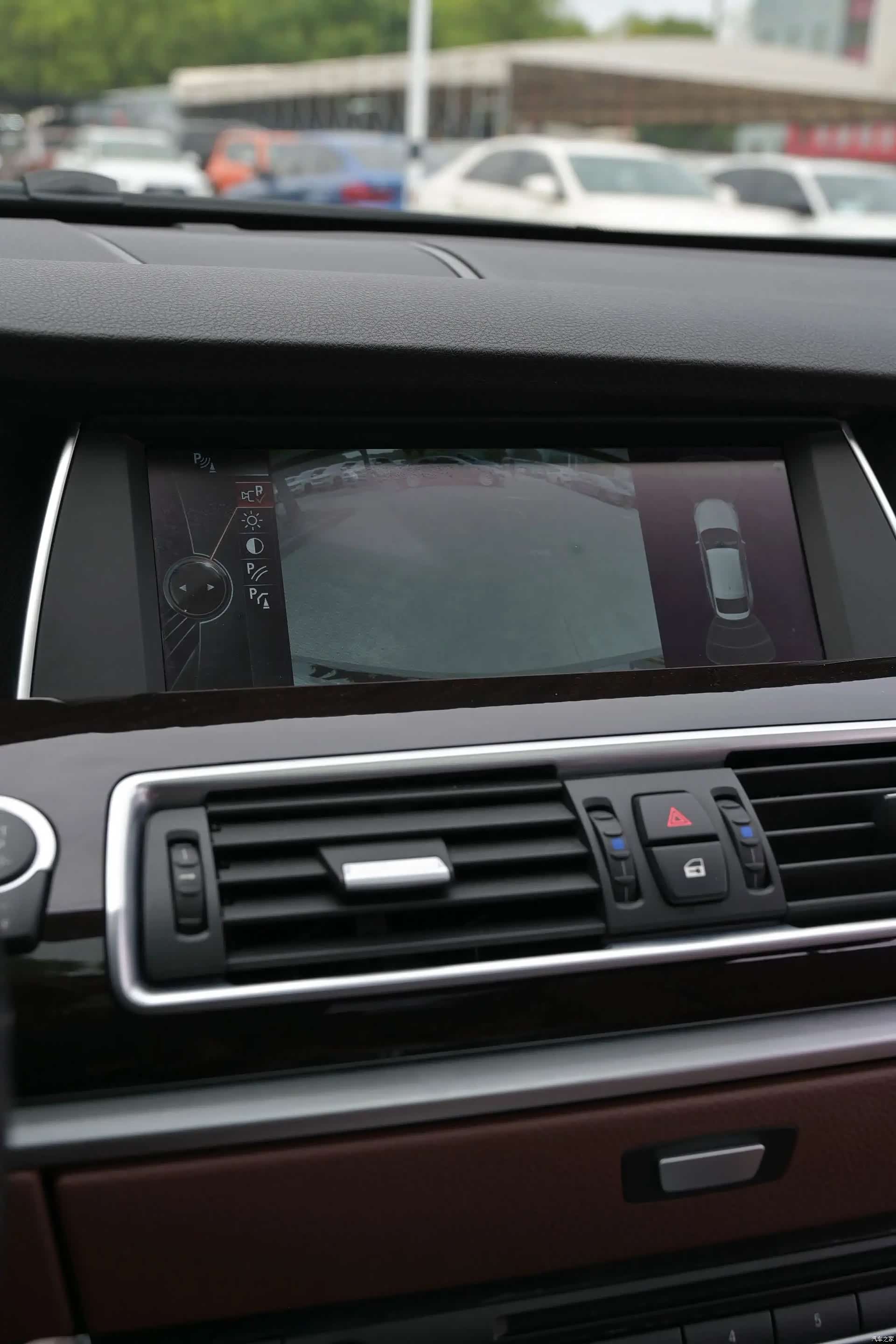 BMW 5 Series, 2014 11