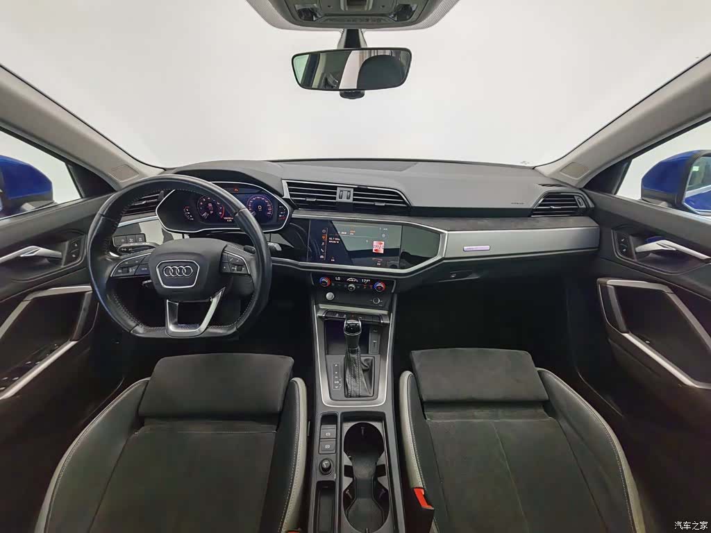 Audi Q3, 2020 все фото