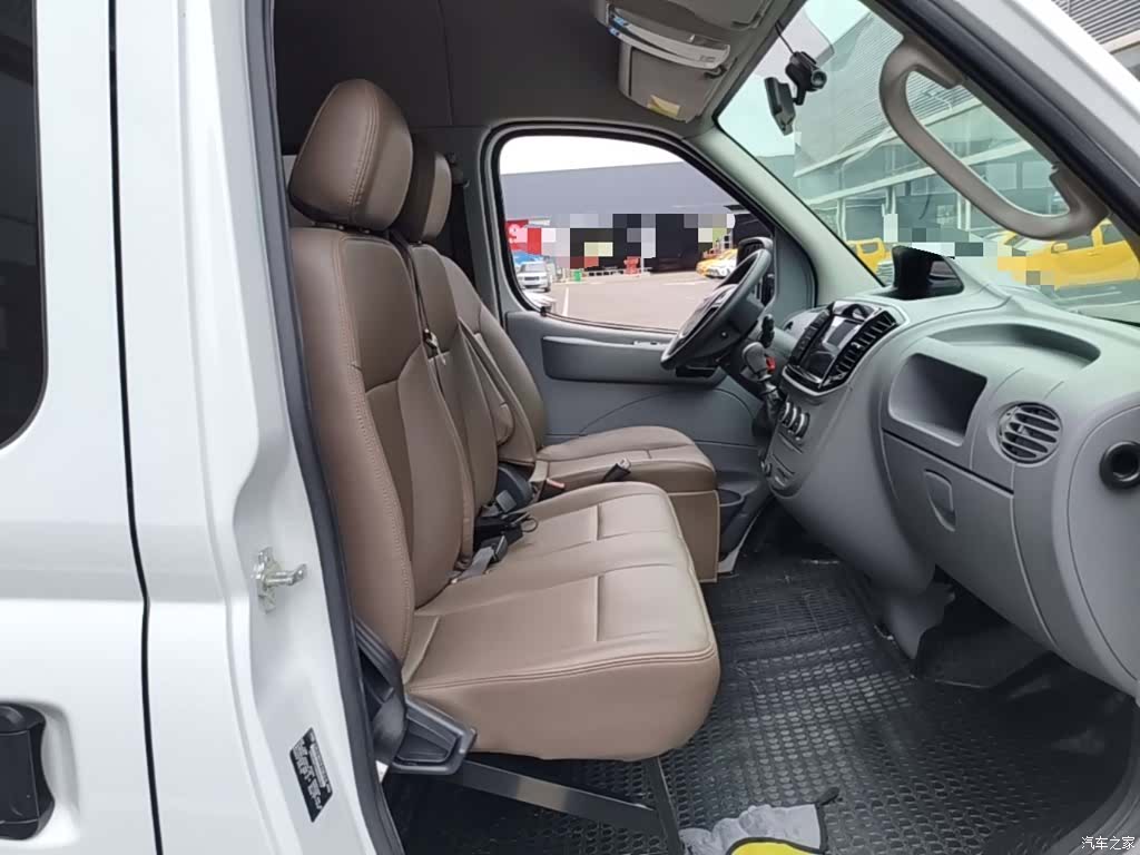 Maxus V80, 2022 25