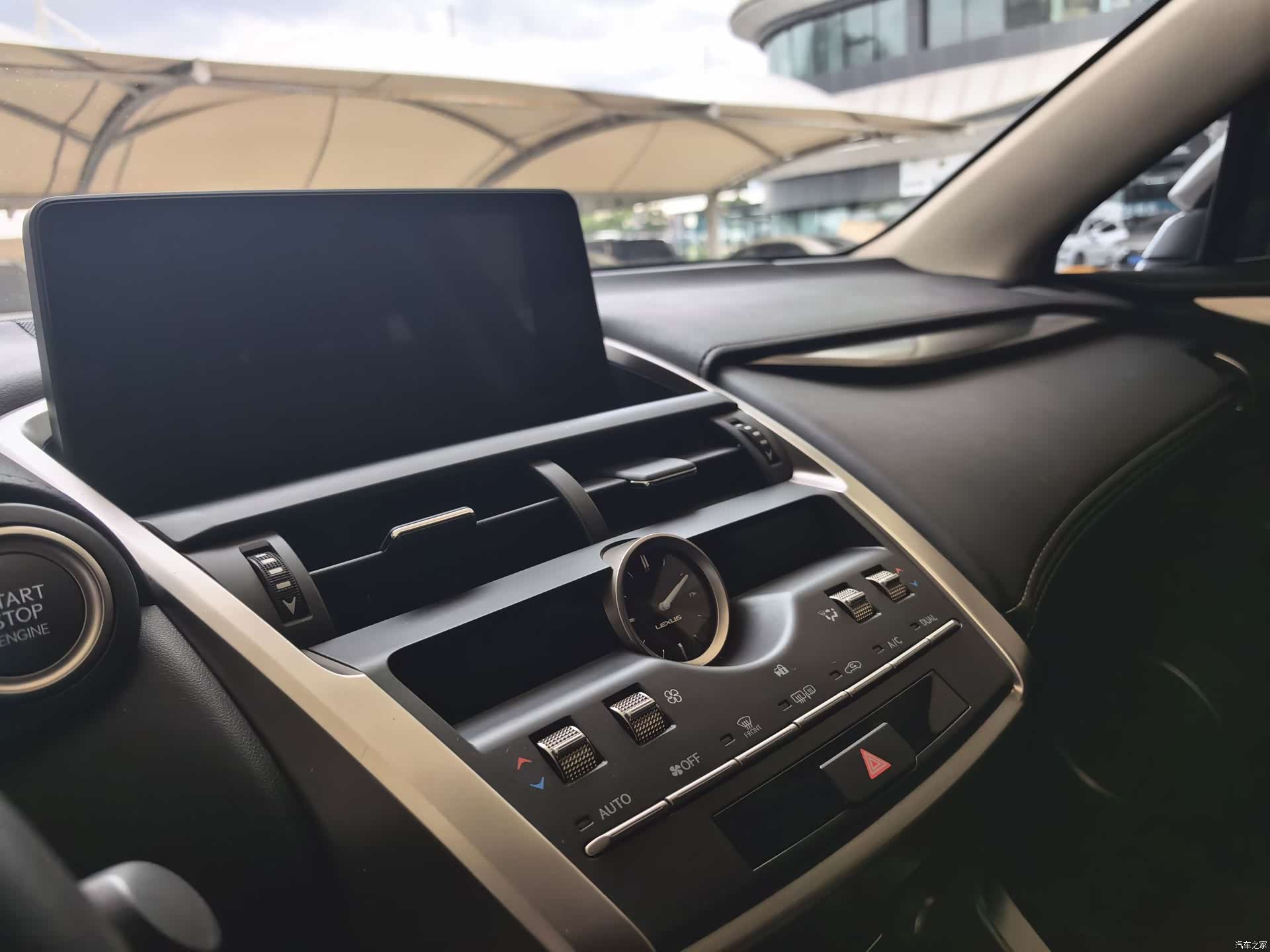 Lexus NX, 2021 10