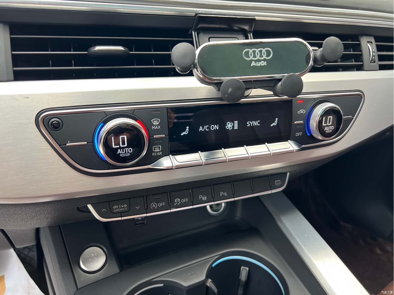 Audi A4L, 2019 10