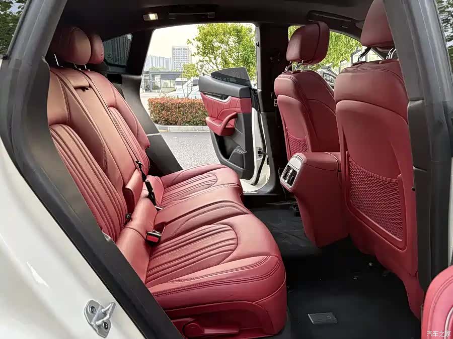 Maserati Levante, 2020 15