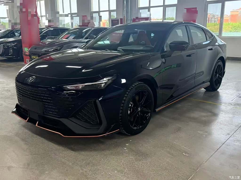 Changan UNI-V, 2023 1