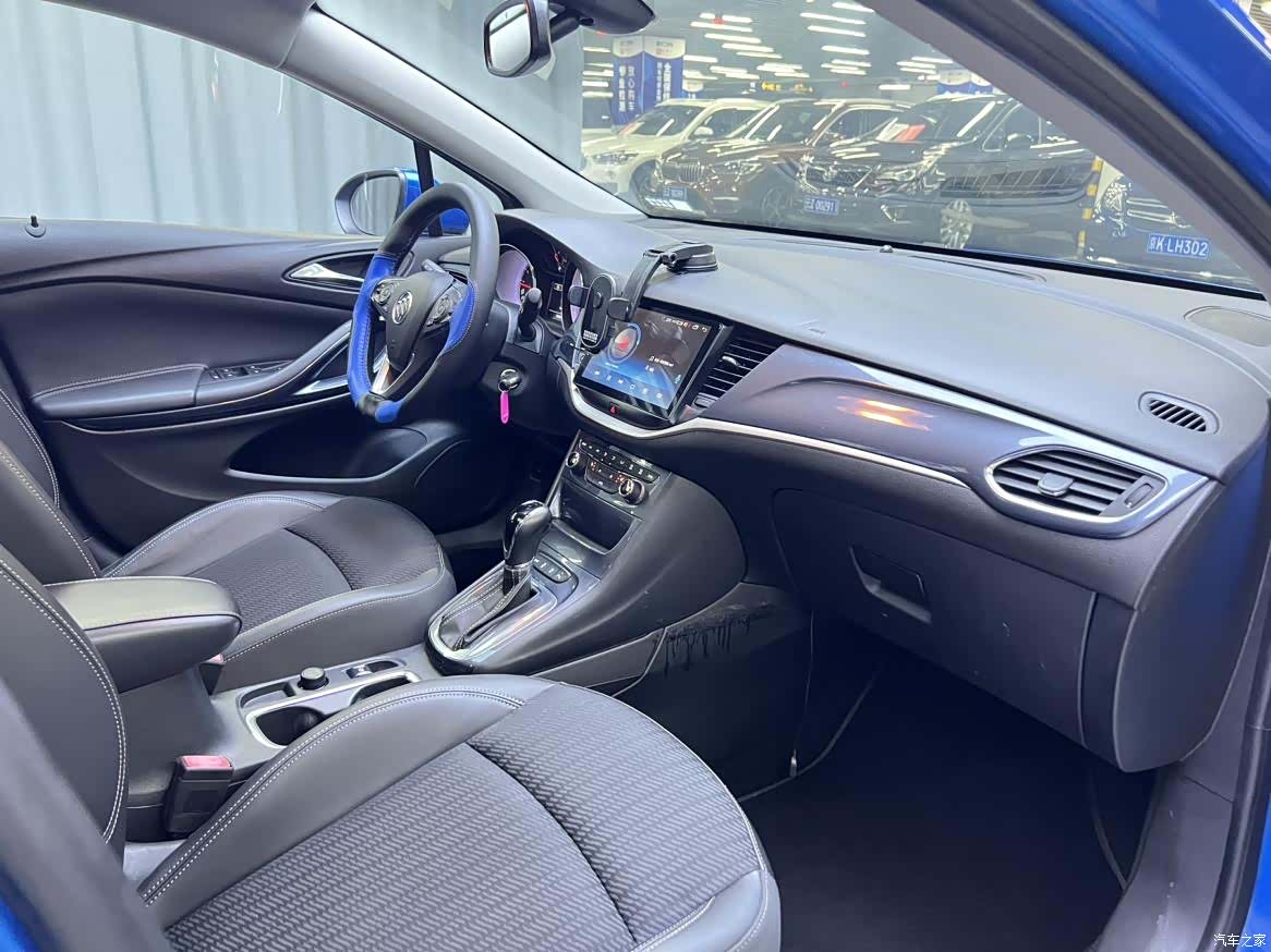 Buick Verano, 2017 11
