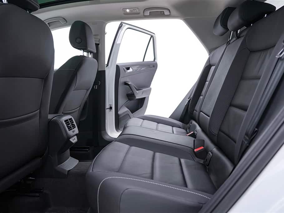 Volkswagen T-ROC exploring Songs