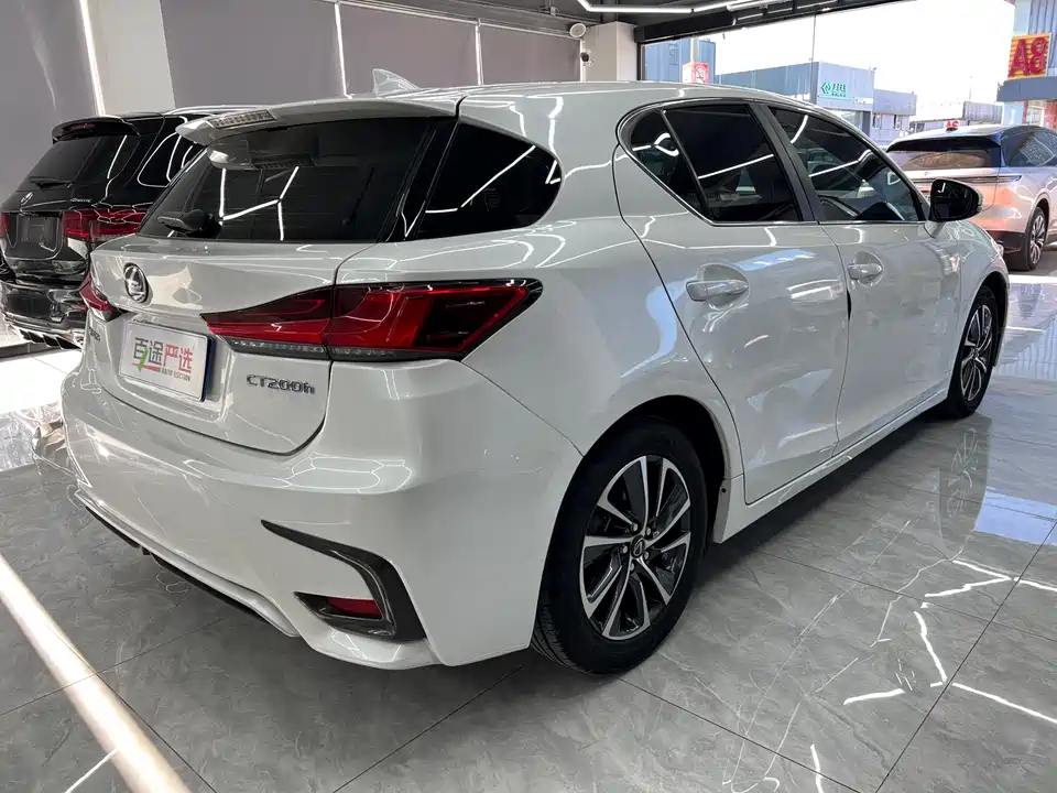 Lexus CT