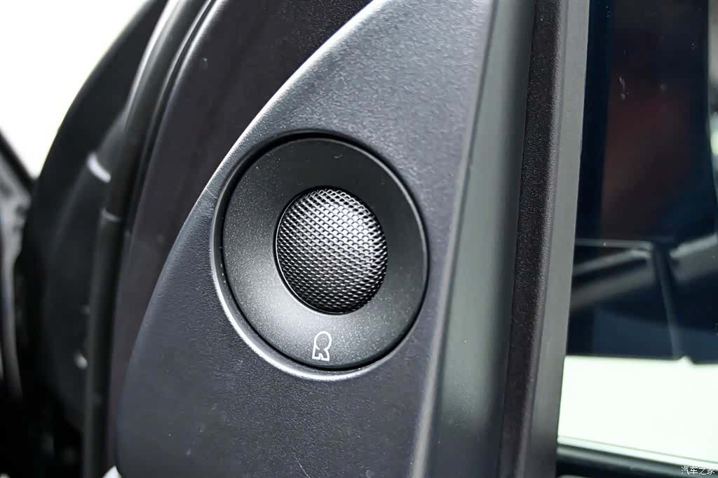 Lincoln Navigator, 2020 33