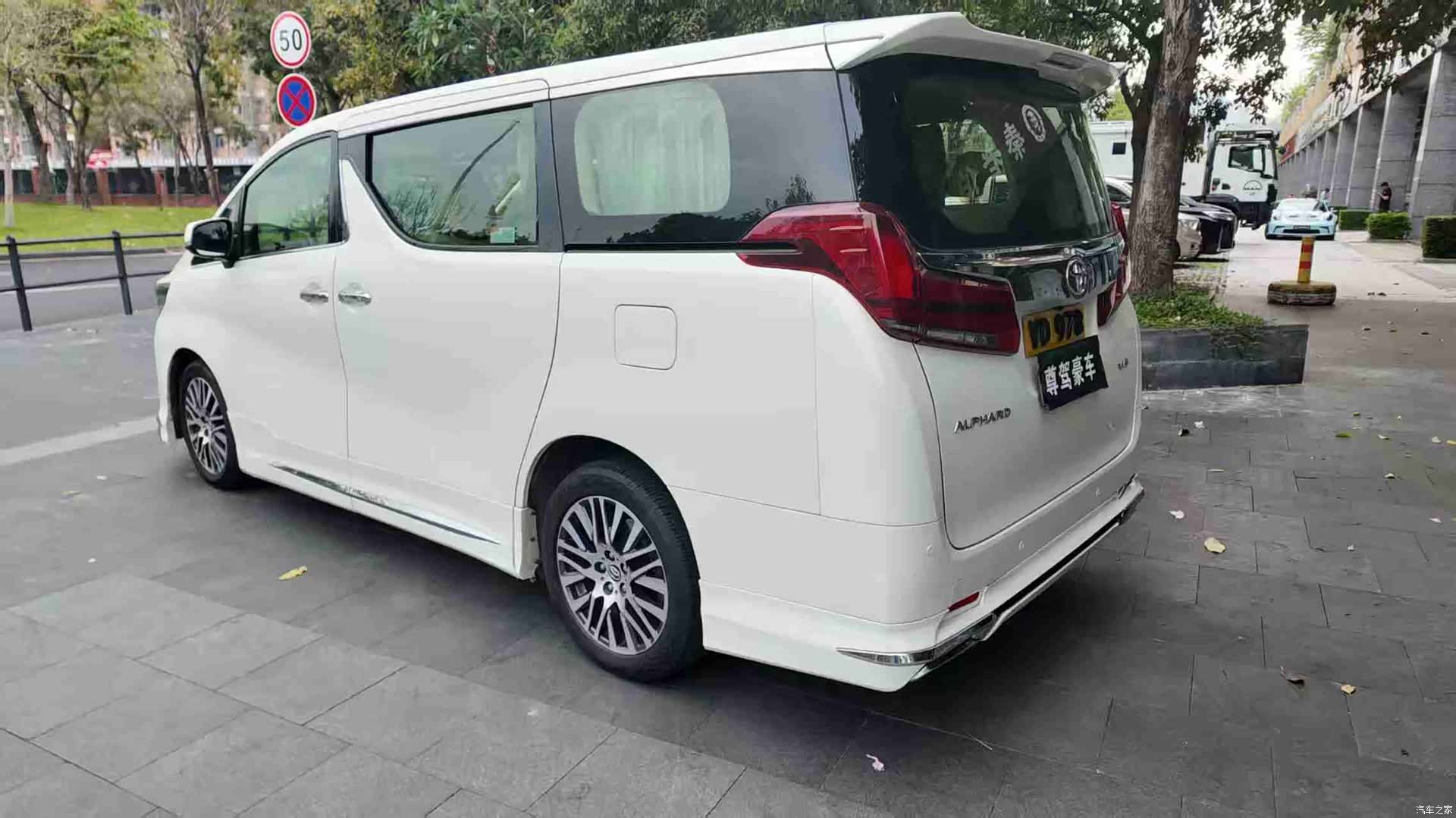 Toyota Alphard, 2019 6