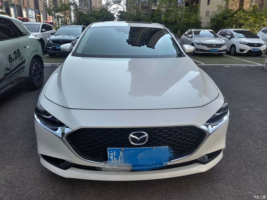 Mazda Mazda3, 2023 2
