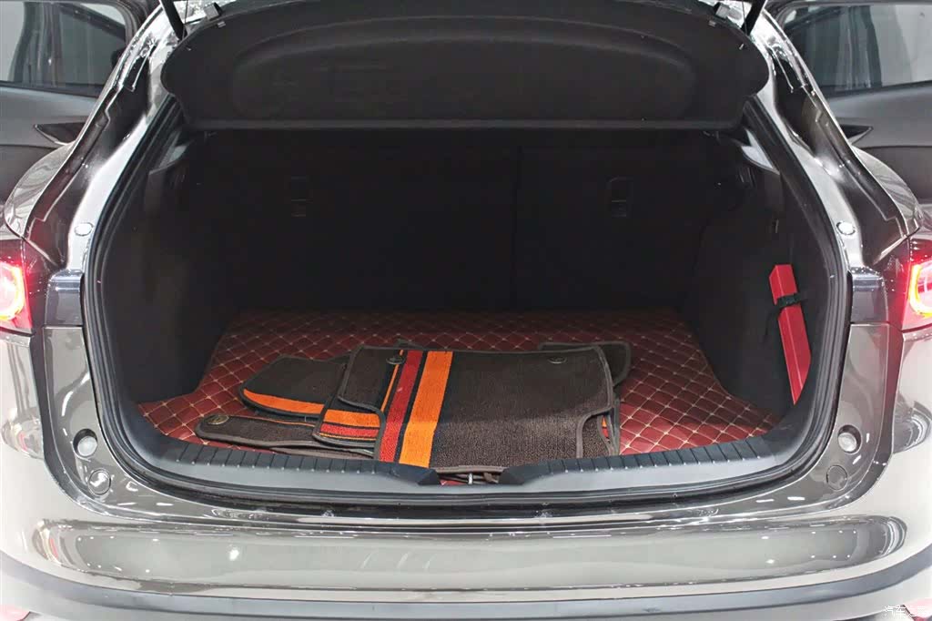 Mazda CX-4, 2020 12