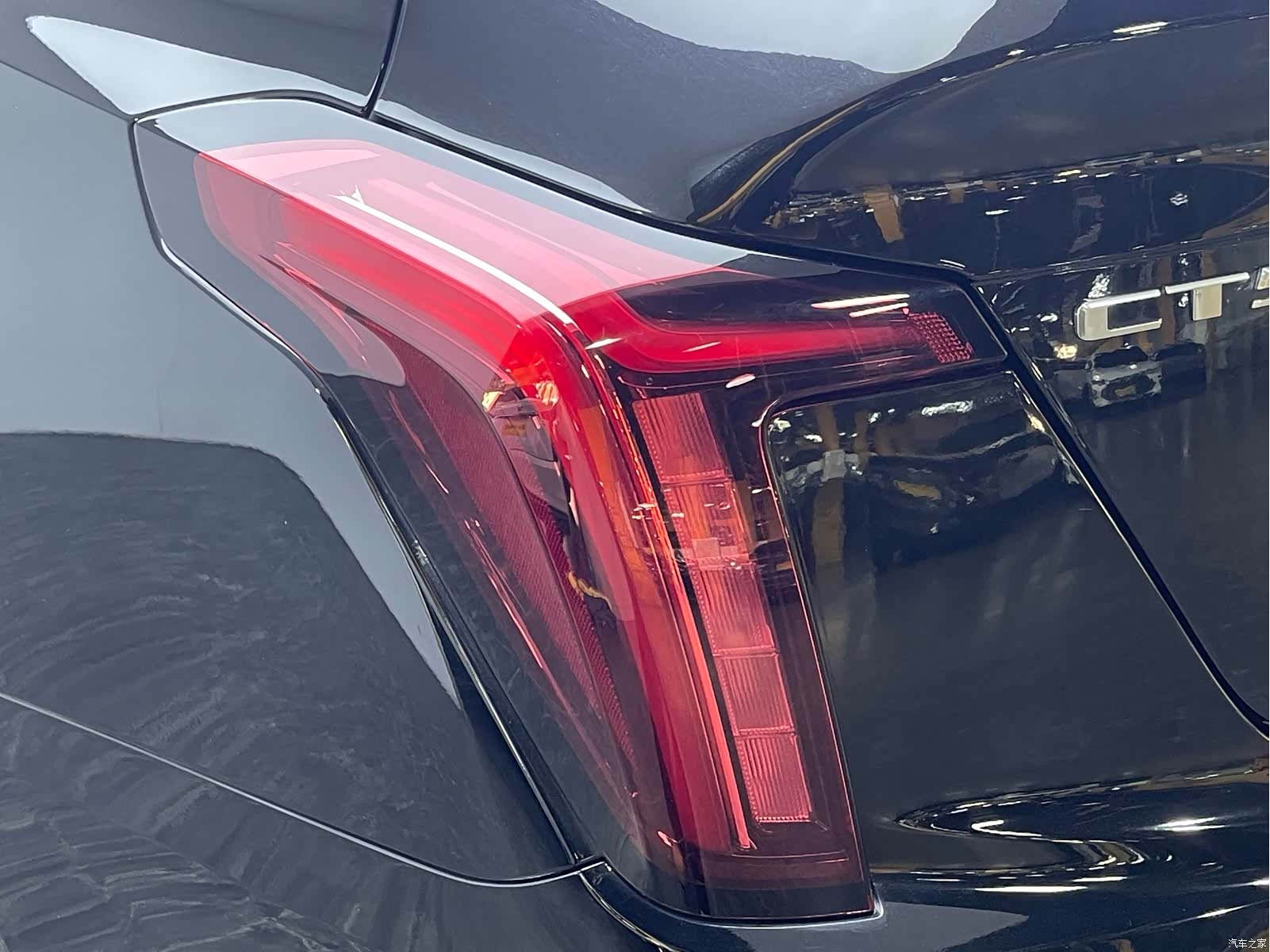Cadillac CT5, 2023 10
