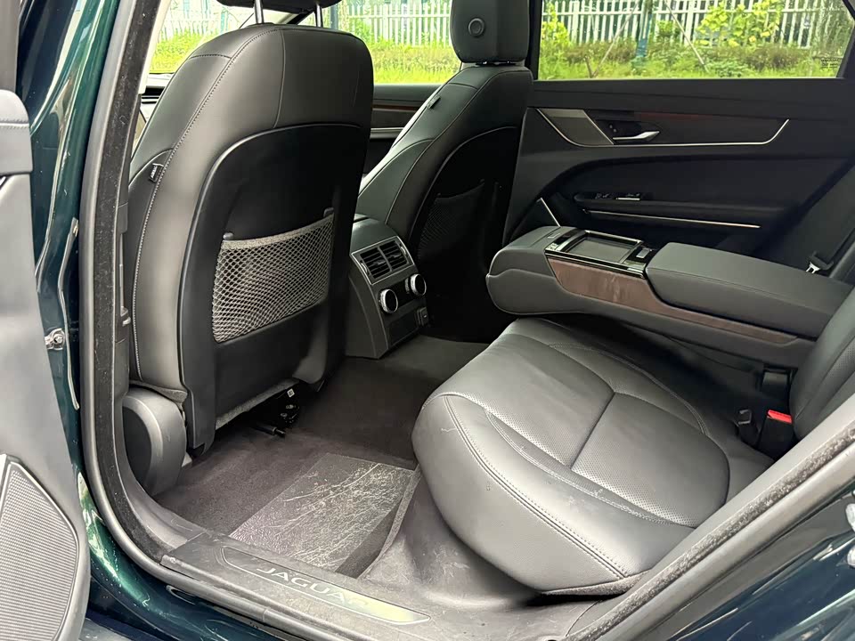 Jaguar XFL