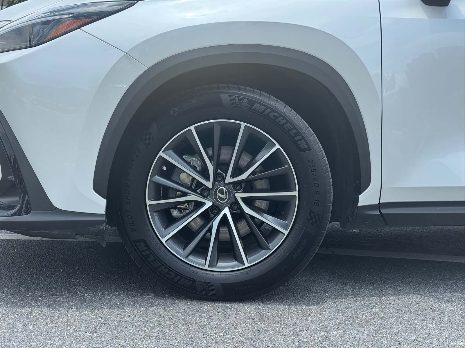 Lexus NX, 2023 15