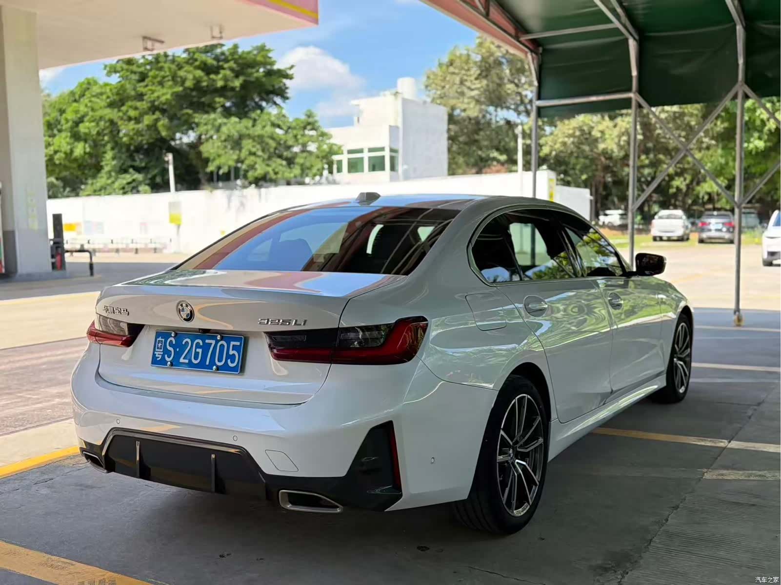BMW 3 Series, 2023 7
