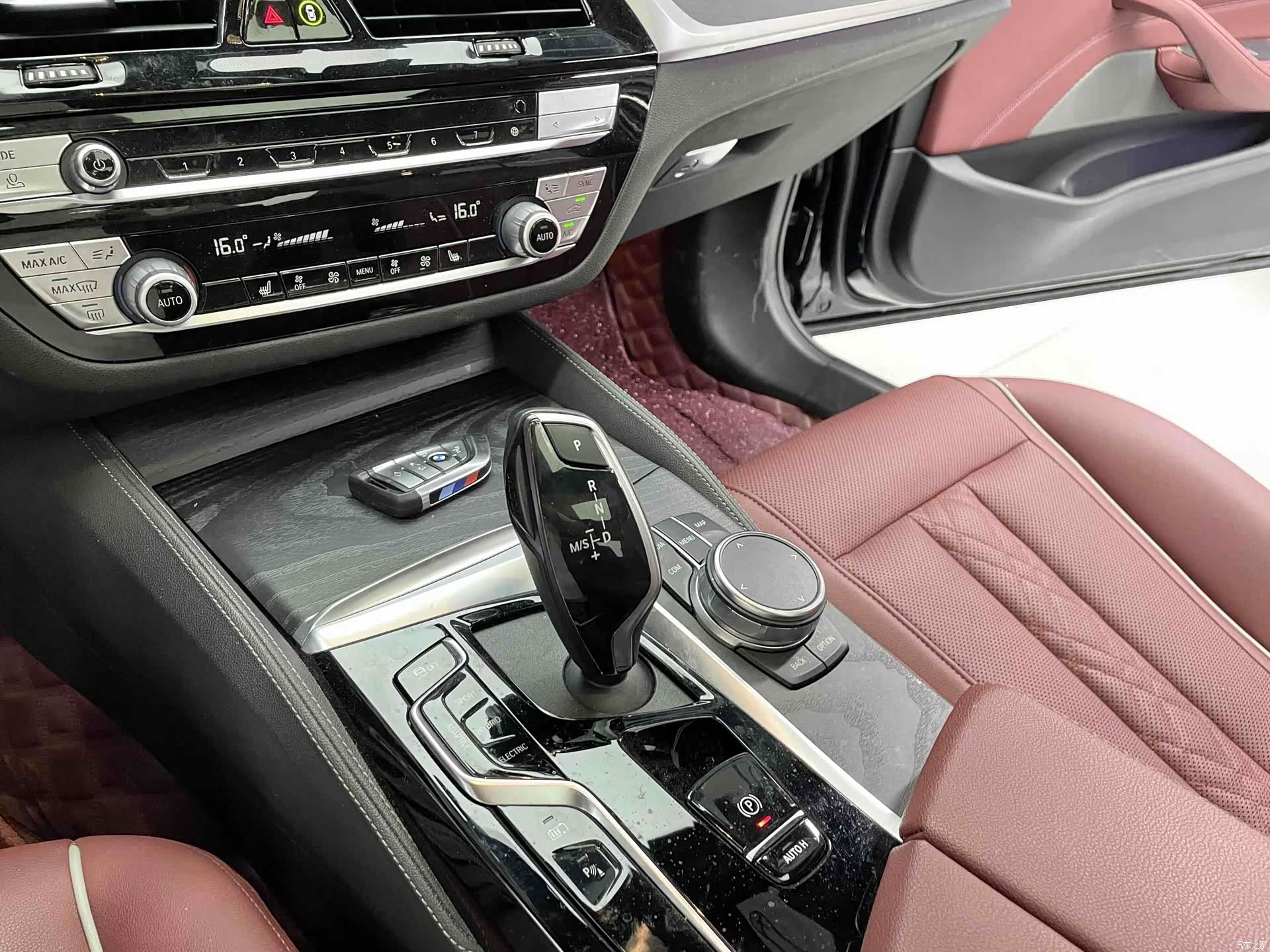 BMW 5 Series, 2024 12