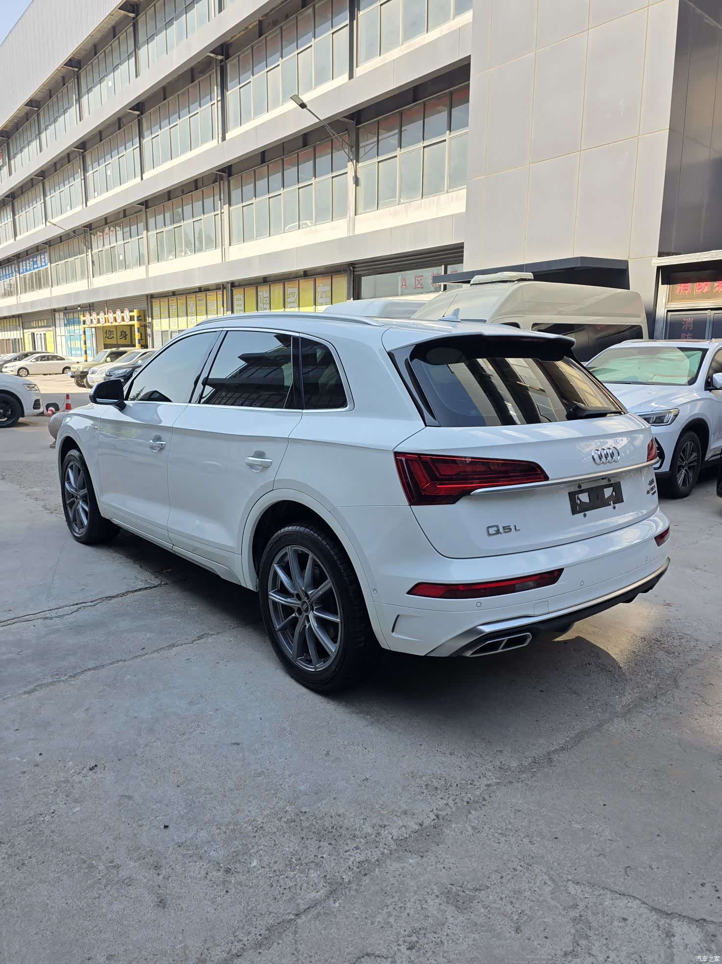 Audi Q5L, 2023 4