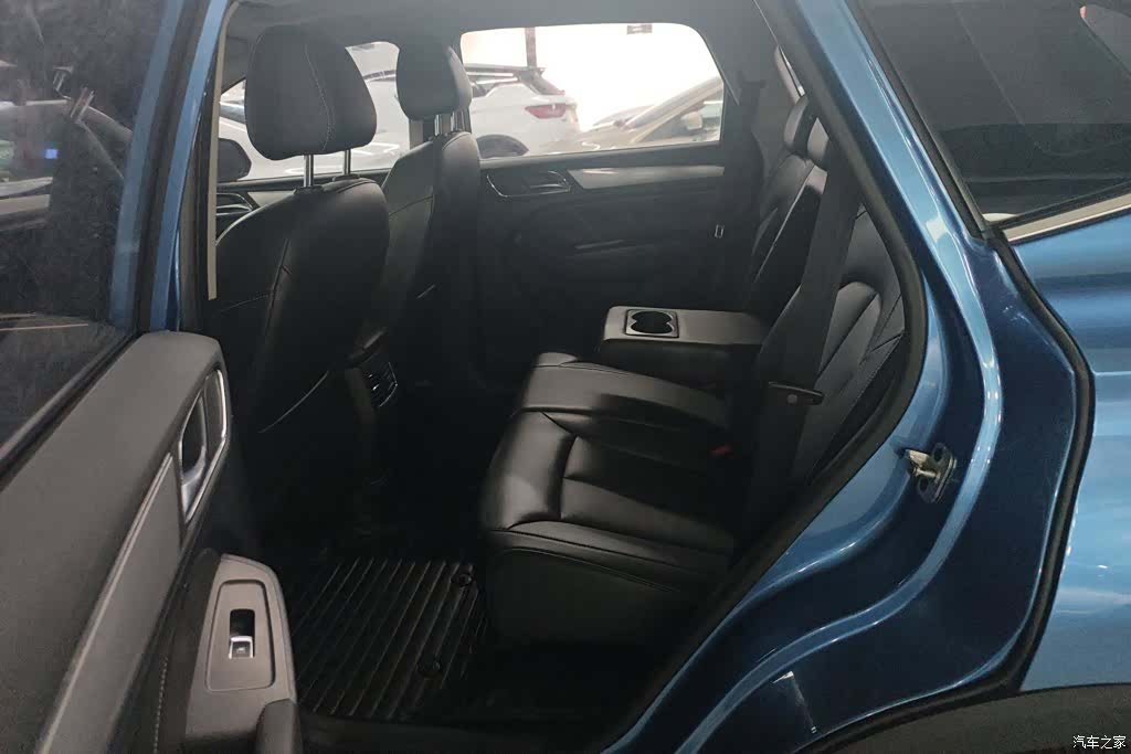 Roewe RX5, 2017 11