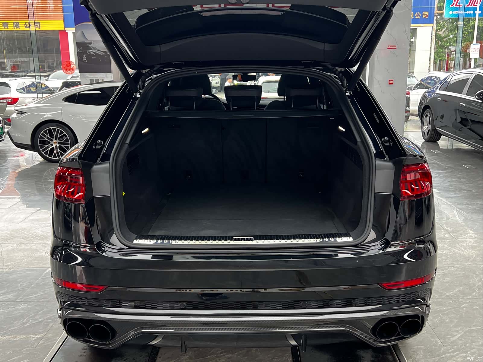 Audi Q8, 2020 28