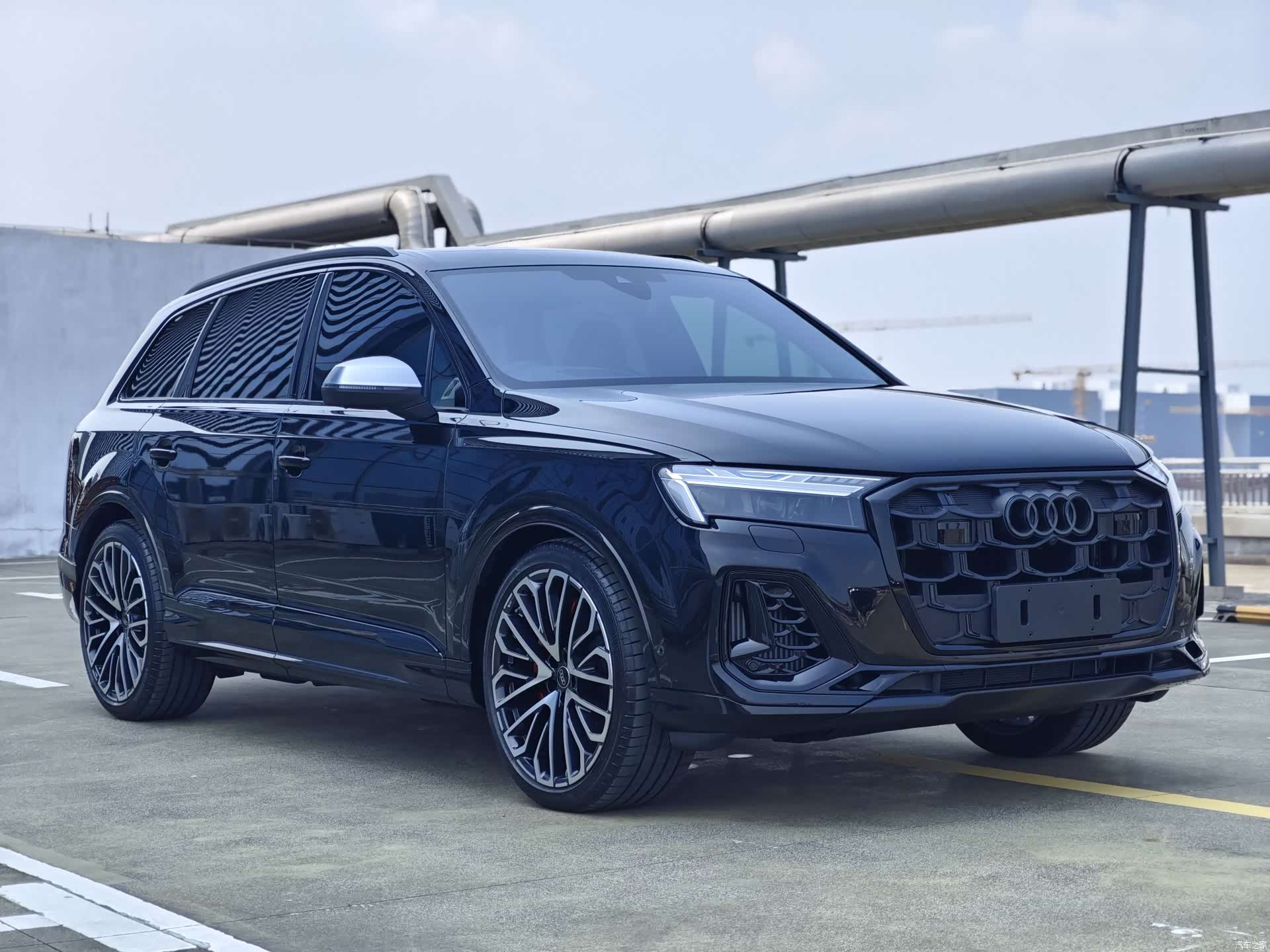 Audi Q7, 1900 3