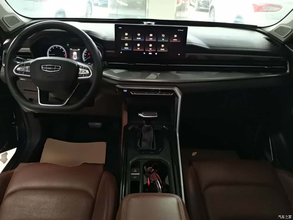 Geely X6, 2022 10