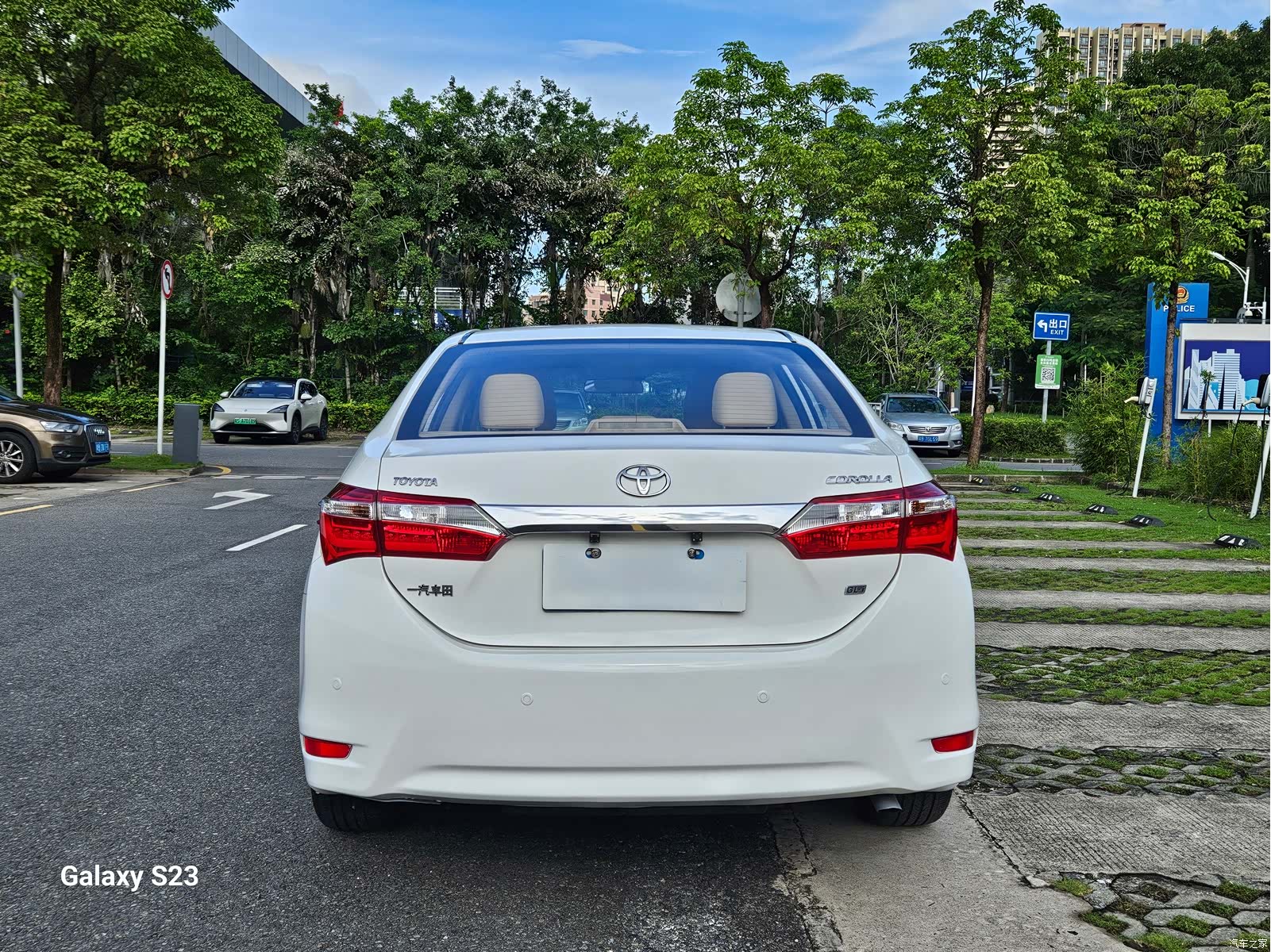 Toyota Corolla, 2015 все фото