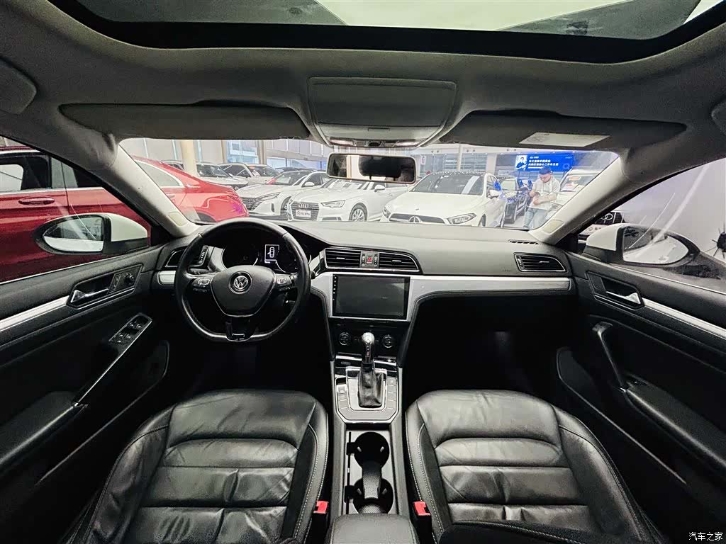 Volkswagen Lamando, 2016 14