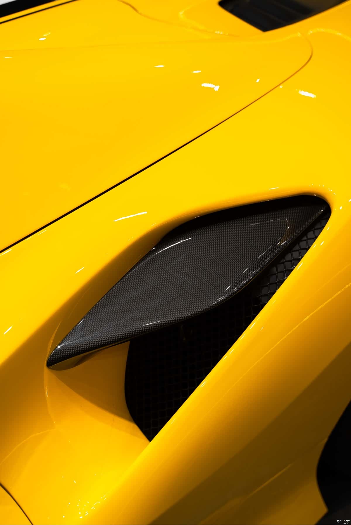 Ferrari F8, 2022 18