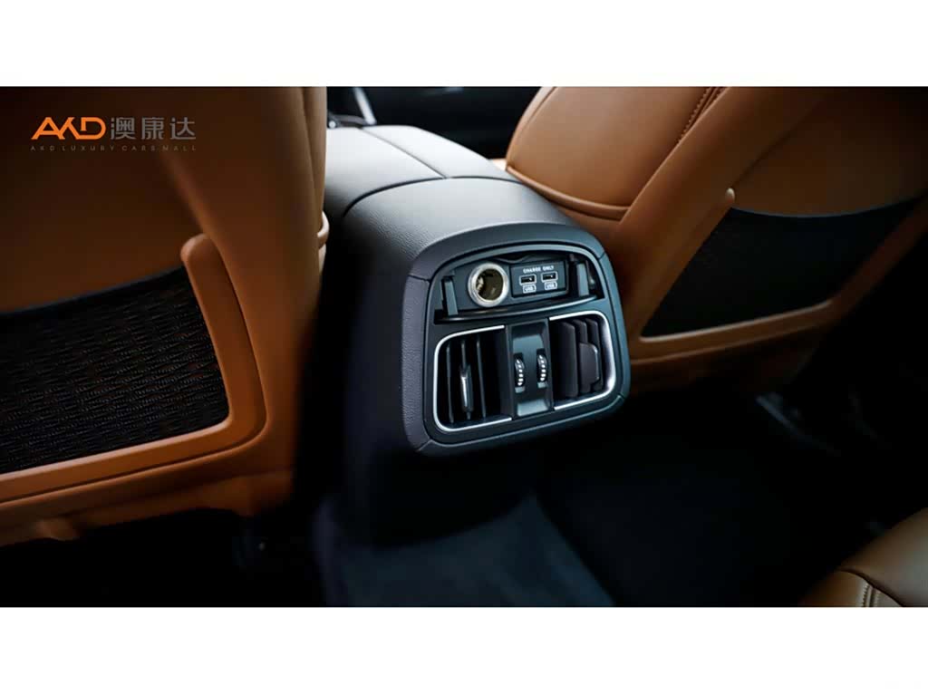 Maserati Levante, 2022 9