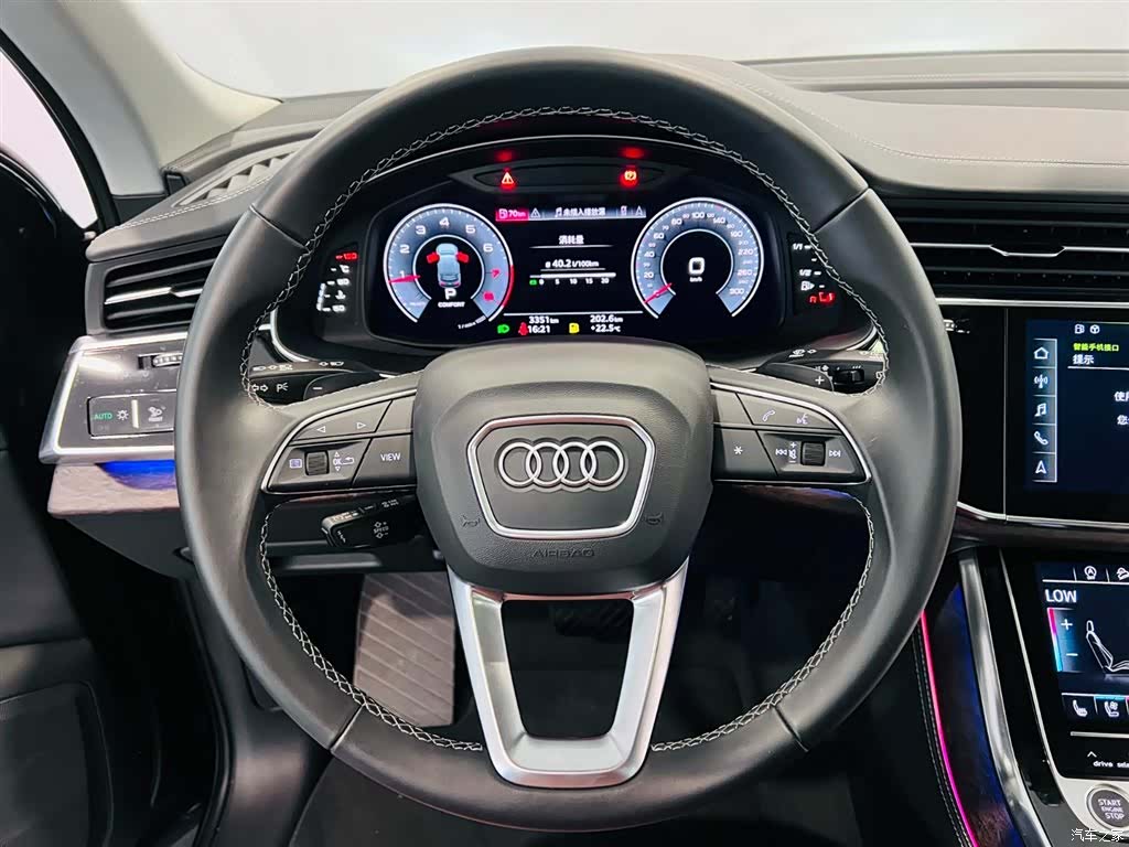 Audi Q7, 2024 12