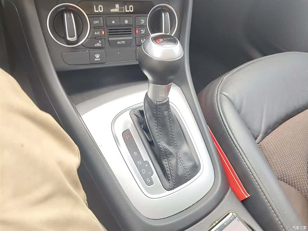 Audi Q3, 2018 14