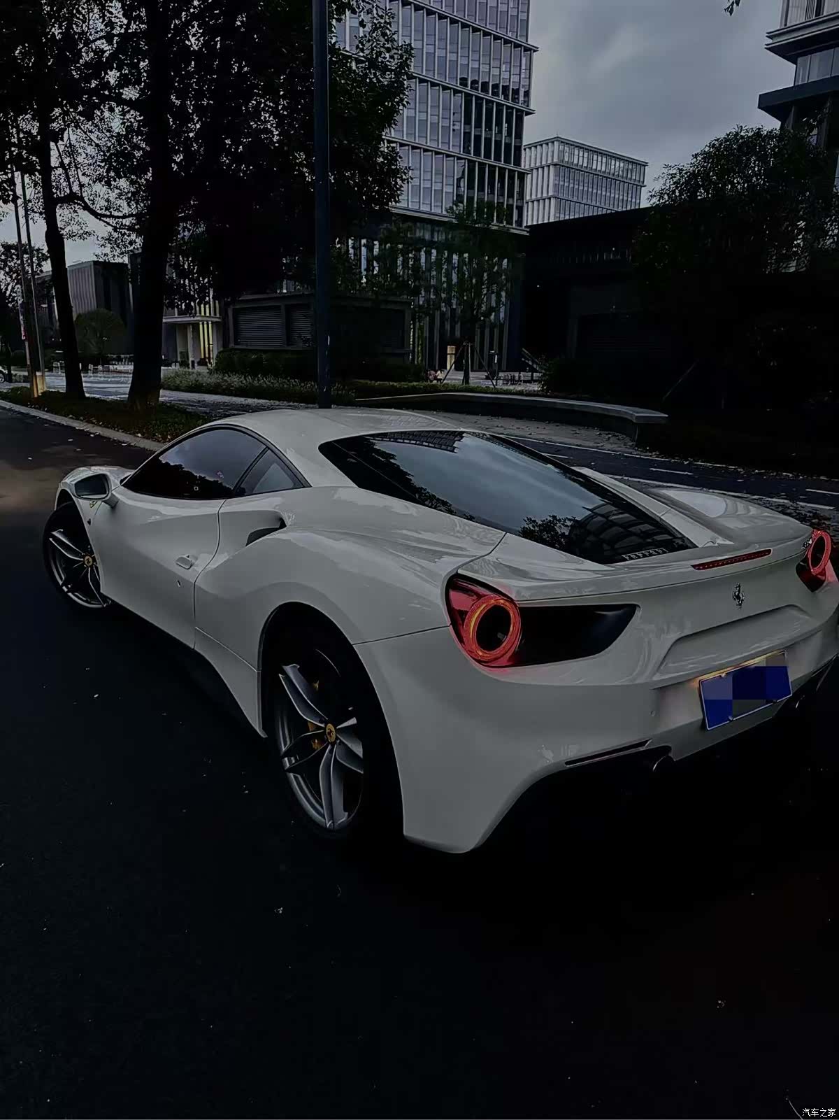 Ferrari 488, 2018 3
