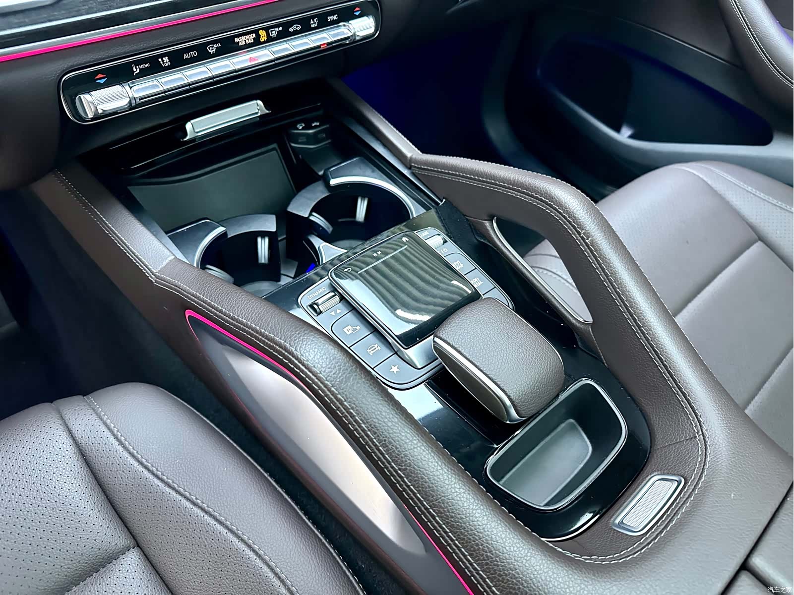 Mercedes-Benz GLE, 2022 16