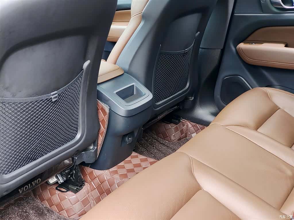 Volvo XC60, 2024 9